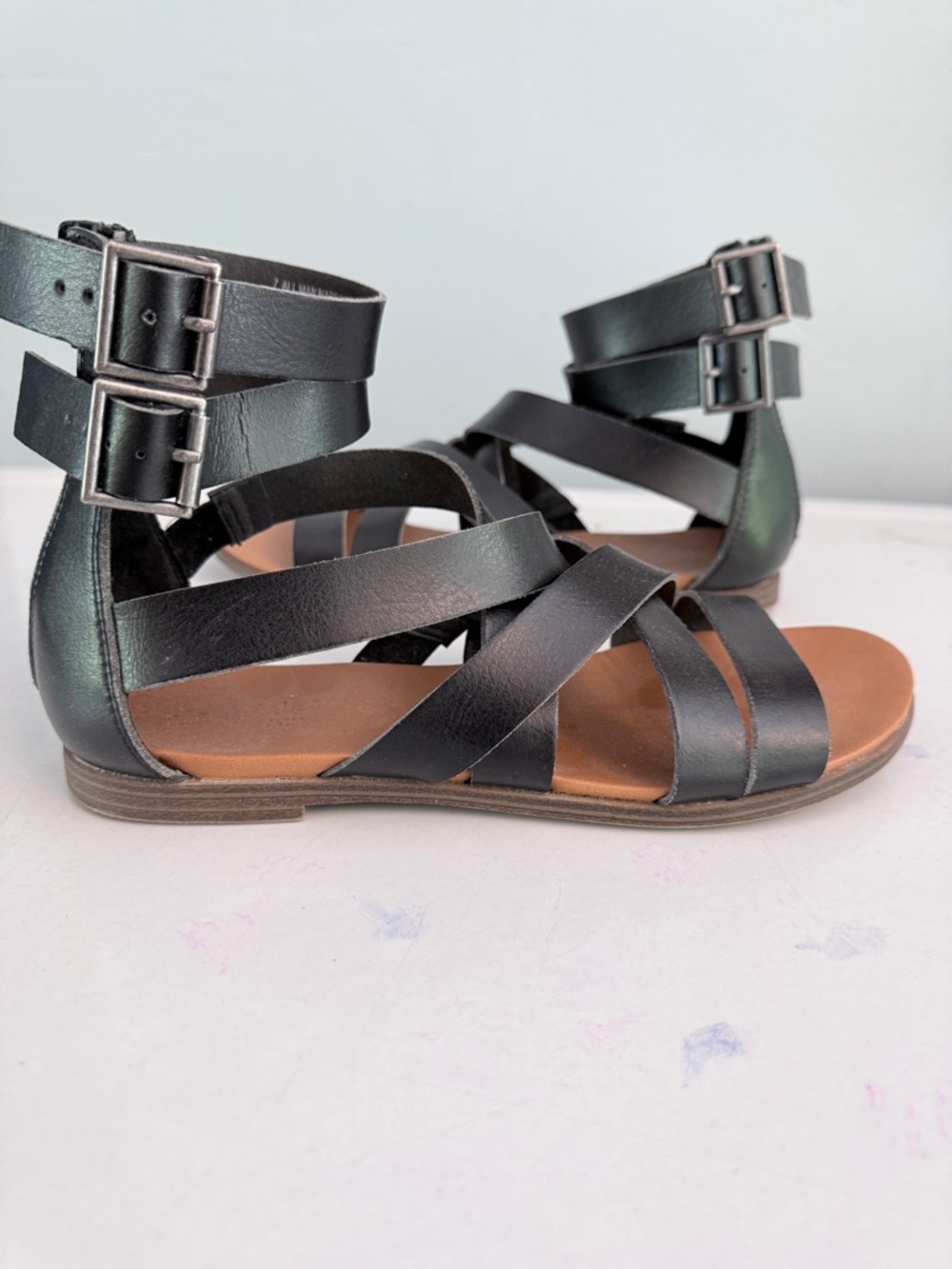 BLack gladiator sandals - Picture 4 of 6